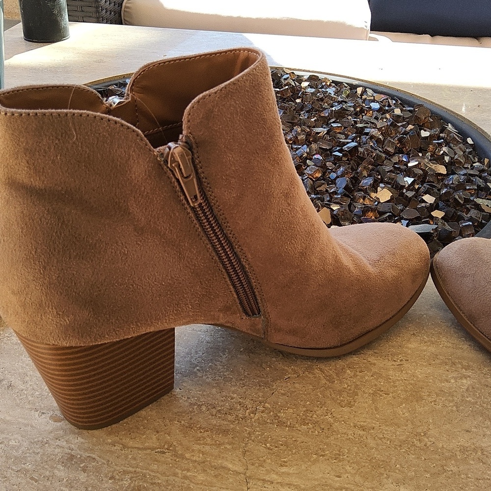 Style & Co faux suede light brown heeled boots size 10 1/2 - Picture 5 of 14